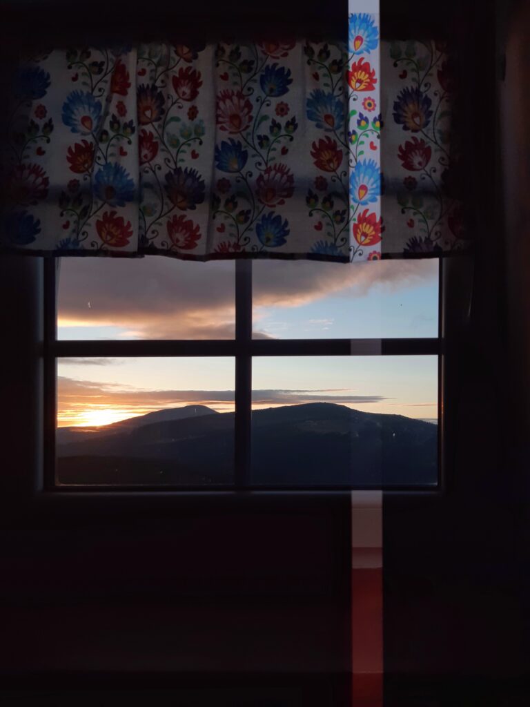 Het raam en licht Karkonosze